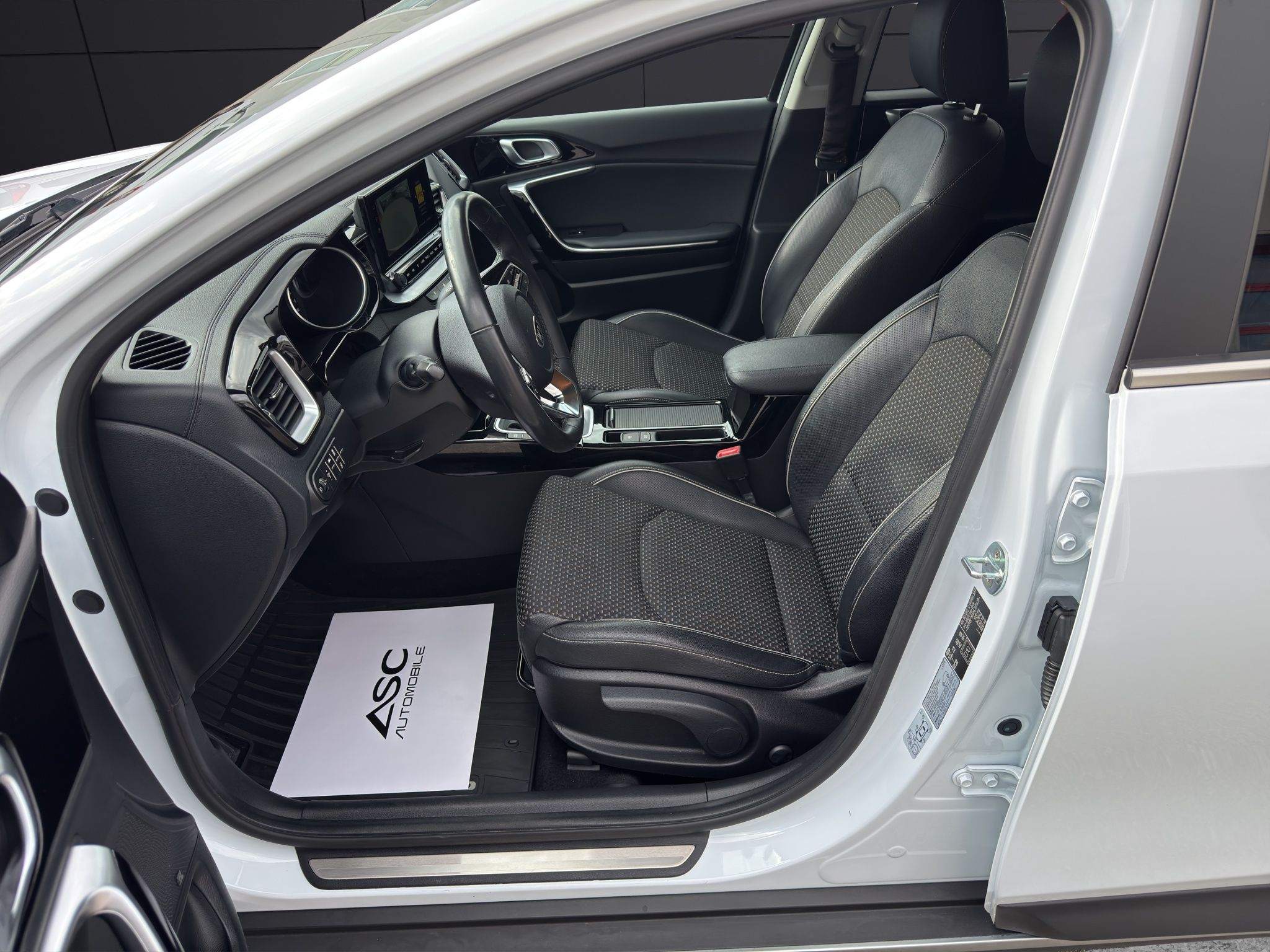 KIA XCEED 1.6 CRDi 48V Gold | 1.Bes. | 8-fach | KIA-GARANTIE bis 2028 – Foto 9